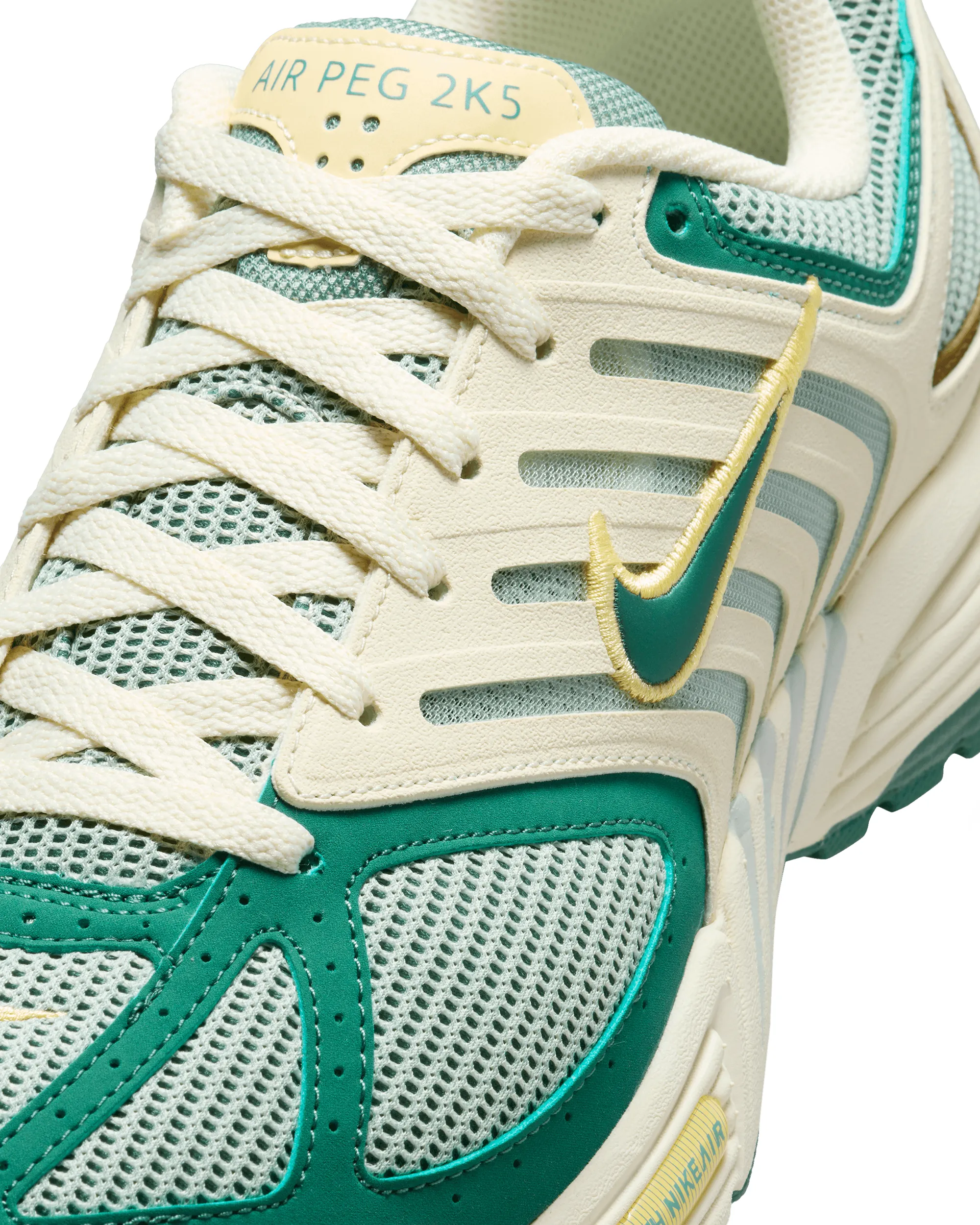 Air Pegasus 2005 - Coconut Milk / Bicoastal / Light Silver