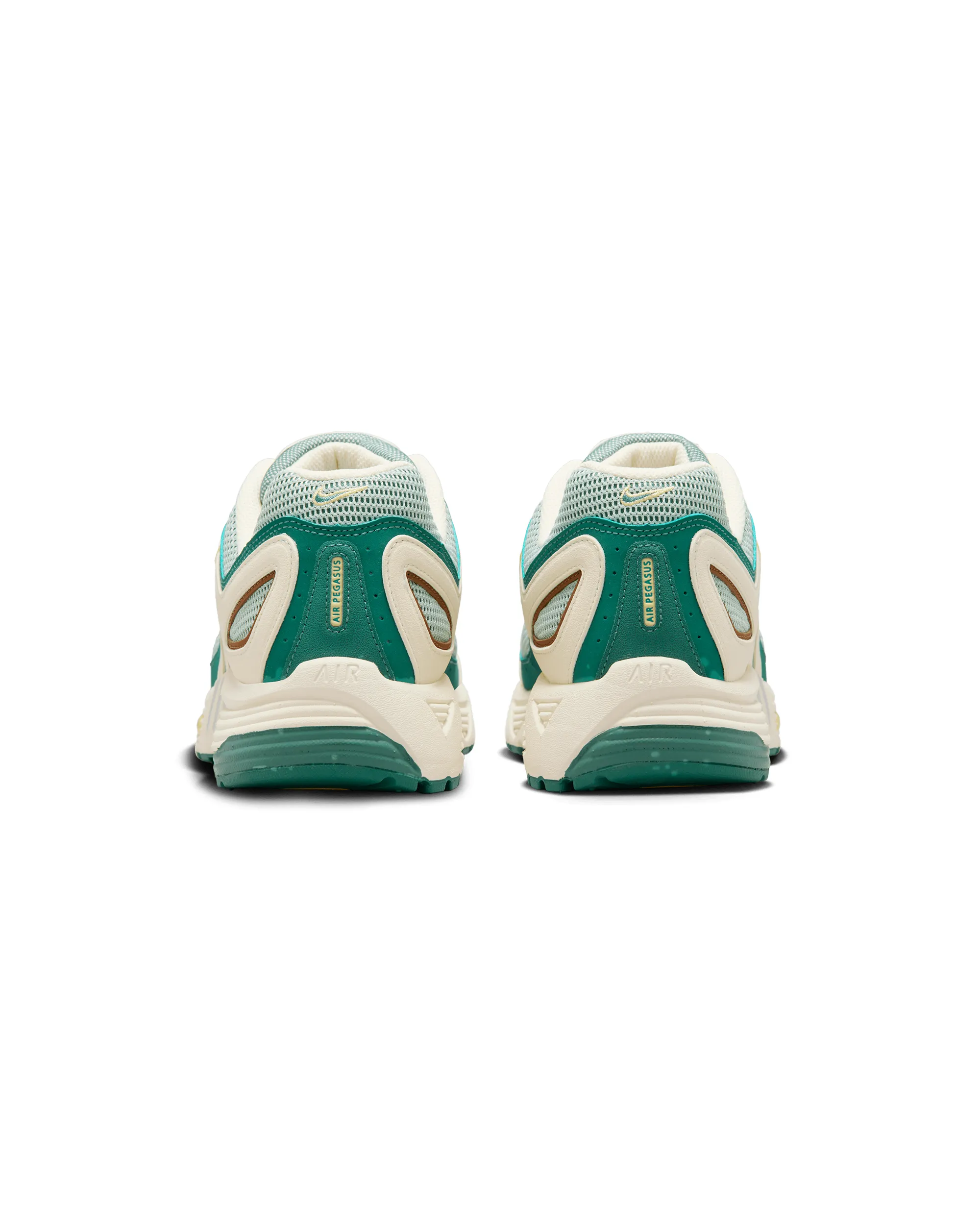 Air Pegasus 2005 - Coconut Milk / Bicoastal / Light Silver