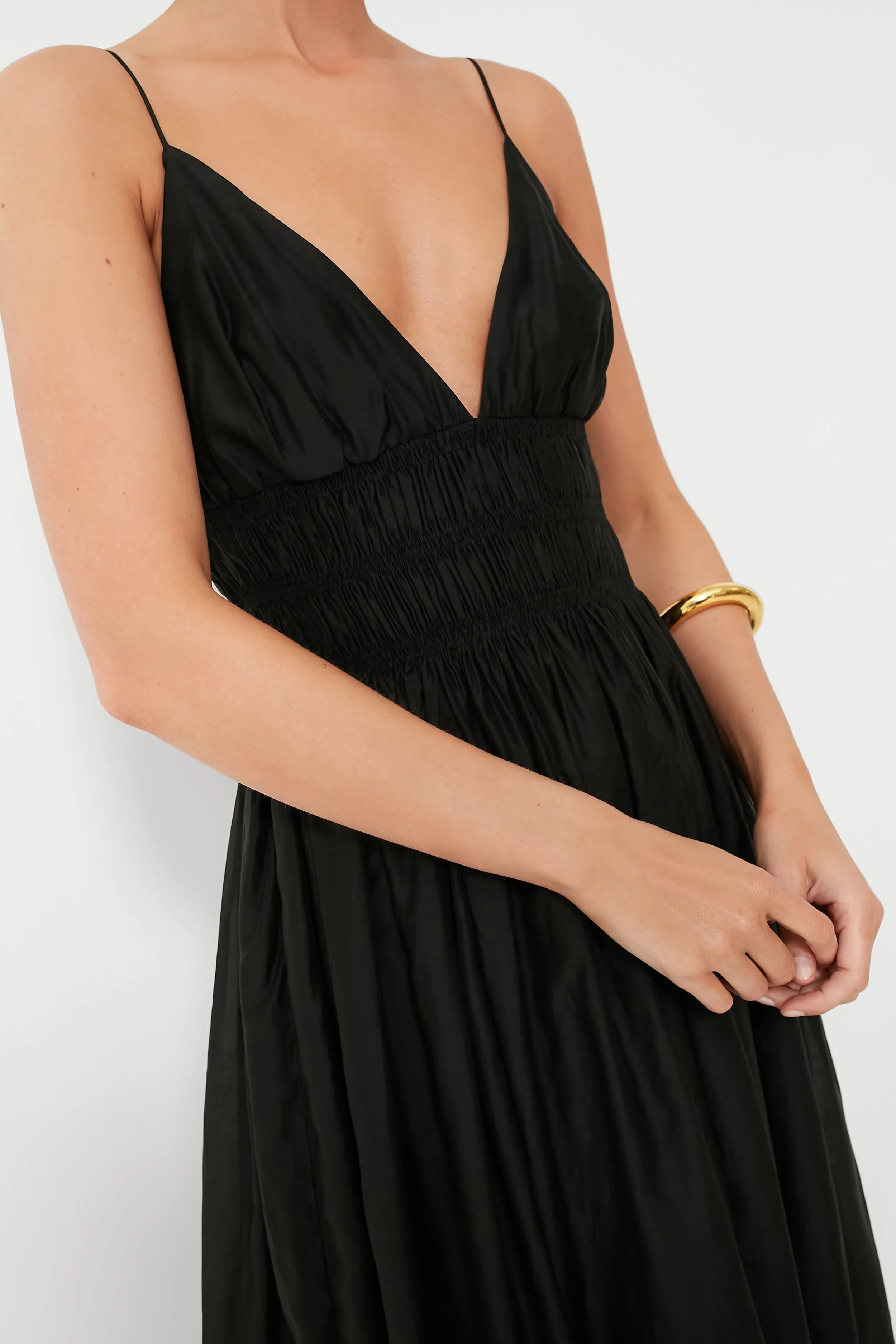 Black Sleeveless V-Neck Maxi Dress