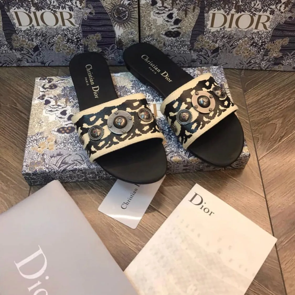 Luxury Sandals - DOR - 6248