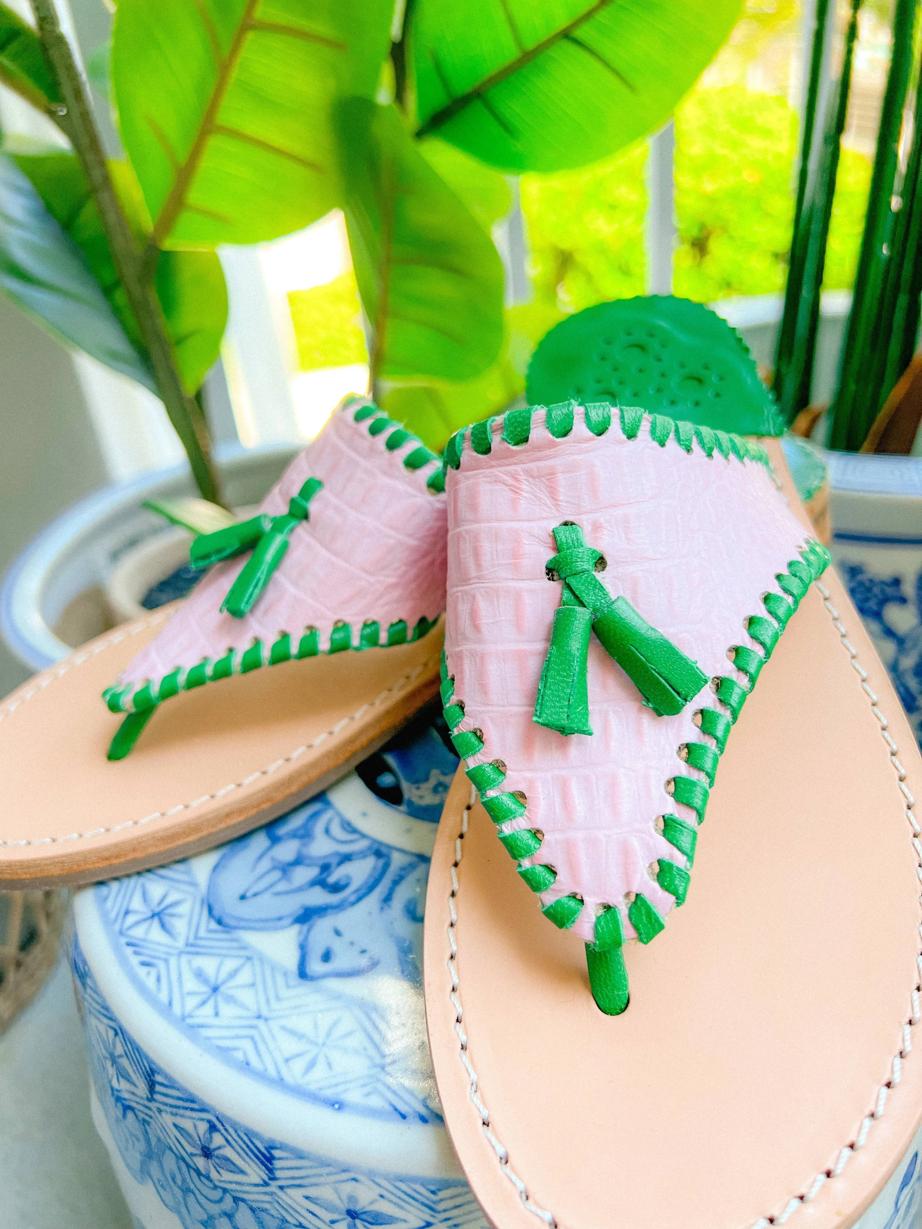 PB Tassel Pink Croc / Perruche