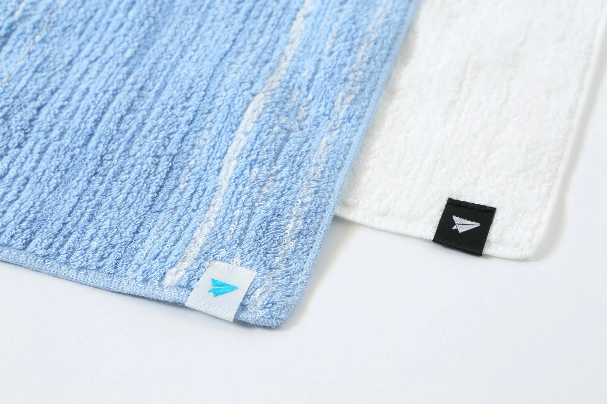  w/  | Hikers Towel w/ Small Carabiner